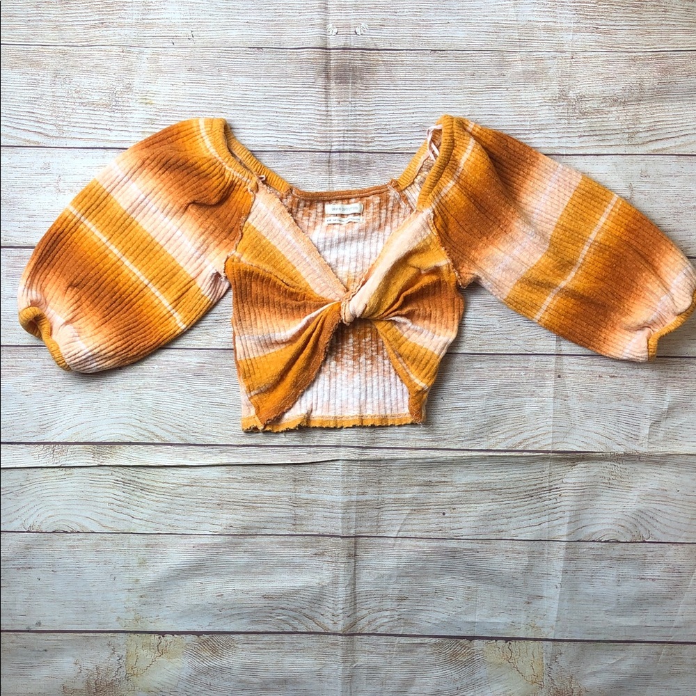 Urban Outfitters‎ Orange and White Knit Top 💚